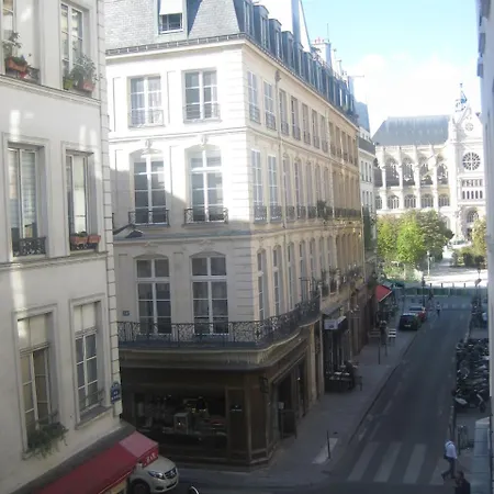 Hotel Du Pont Neuf