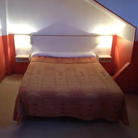 Hotel Du Pont Neuf *